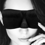 Μάσκα Ματιών Satin Curvy Eye Mask - Μαύρη by Sexopolis