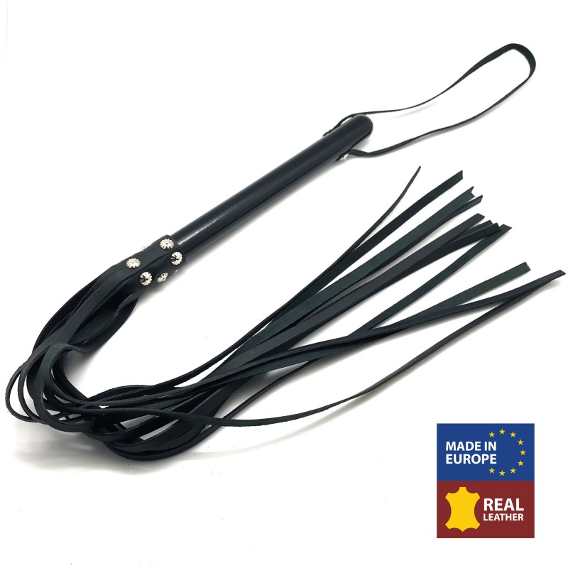 78 cm Black Leather Whip with Wooden Handle by Sexopolis