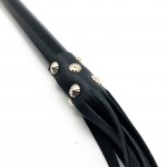 78 cm Black Leather Whip with Wooden Handle by Sexopolis